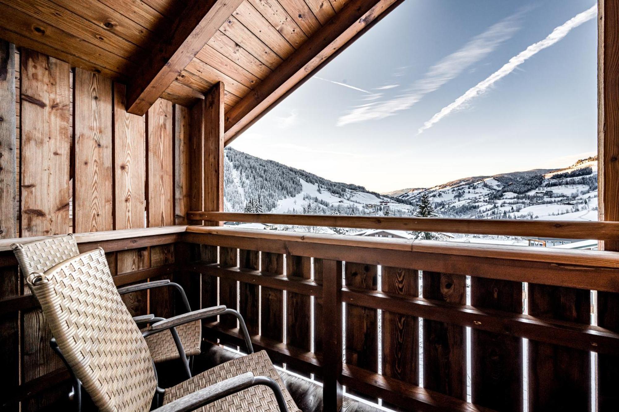 Almmonte Sensum Suites Boutique Hotel Wagrain Exterior photo